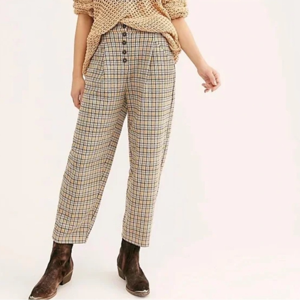 FREE PEOPLE POSEY PLAID Pleated High Waist Pants in Beige/Yellow. Size XS